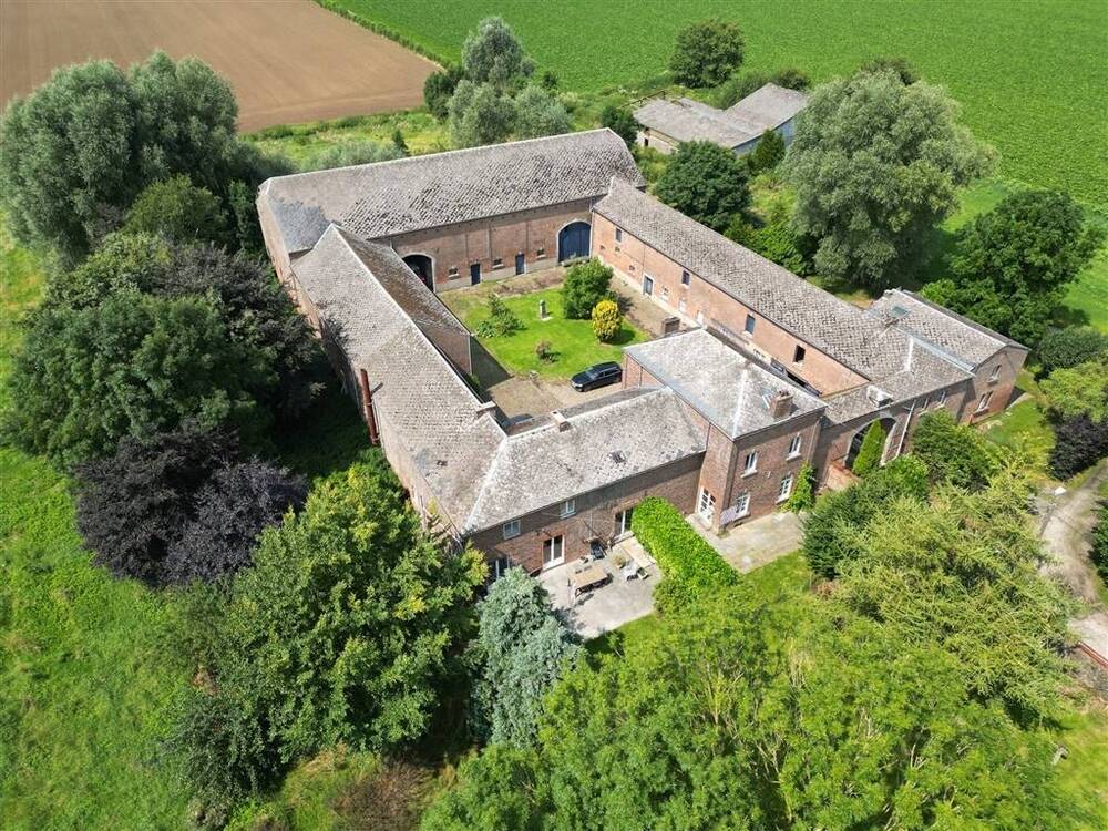 Commerce à vendre à Acosse 4219 1250000.00€ 11 chambres 560.00m² - annonce 495462