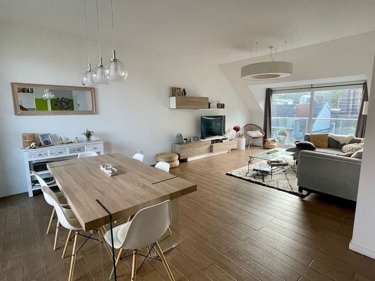 Duplex à à Visé 4600 1000.00€ 2 chambres 110.00m² - annonce 526412