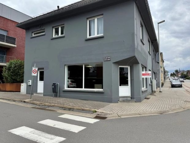 Commerce à louer à Lontzen 4710 680.00€ chambres 30.00m² - annonce 530756