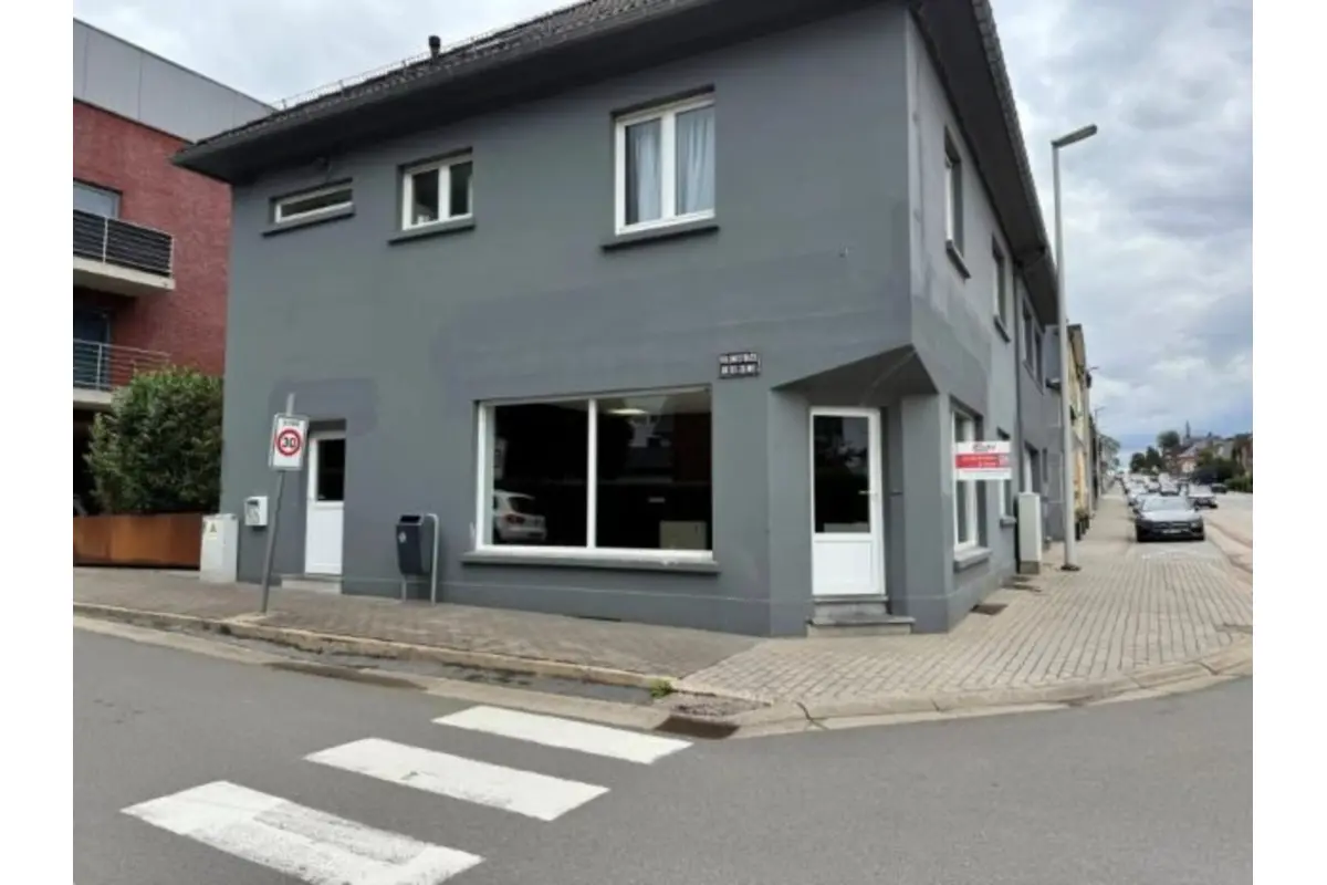 Commerce à louer à Lontzen 4710 680.00€  chambres 30.00m² - annonce 530756