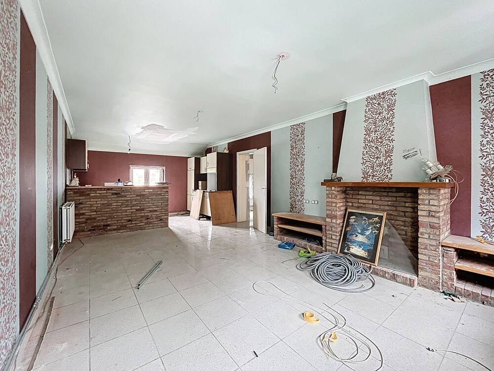 Appartement à vendre à Saint-Nicolas 4420 109000.00€ 5 chambres 115.00m² - annonce 534271