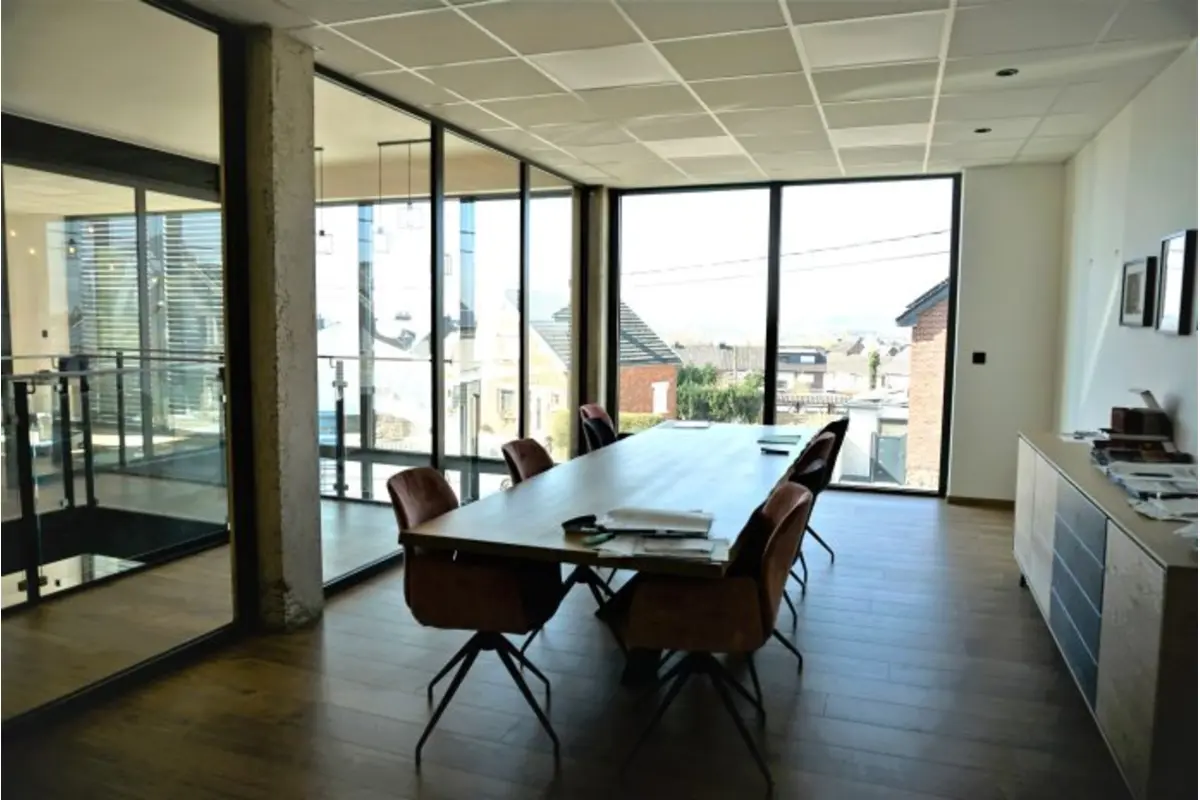 Commerce à louer à La Calamine 4720 850.00€  chambres m² - annonce 534281