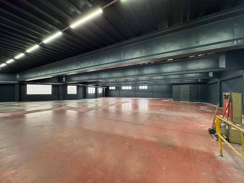 Commerce à  à Montegnée 4420 2500.00€  chambres 935.00m² - annonce 540131