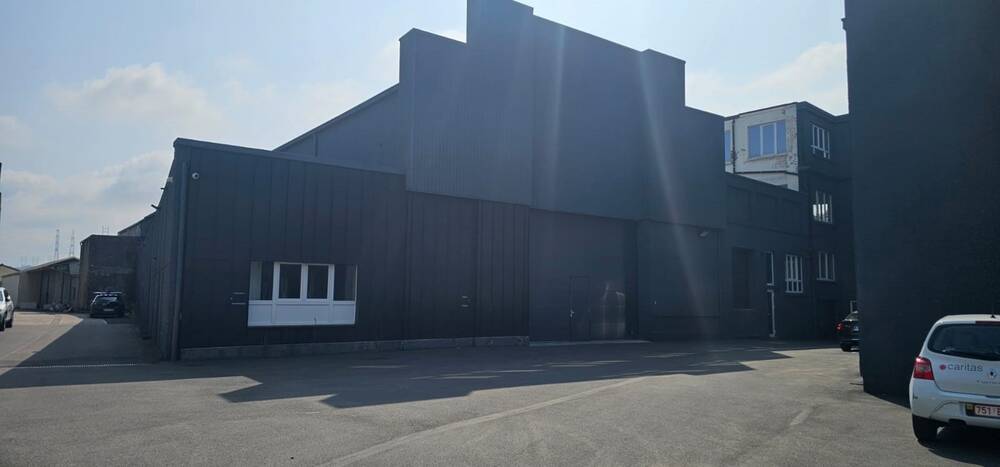 Commerce à  à Bressoux 4020 900.00€  chambres 170.00m² - annonce 540132
