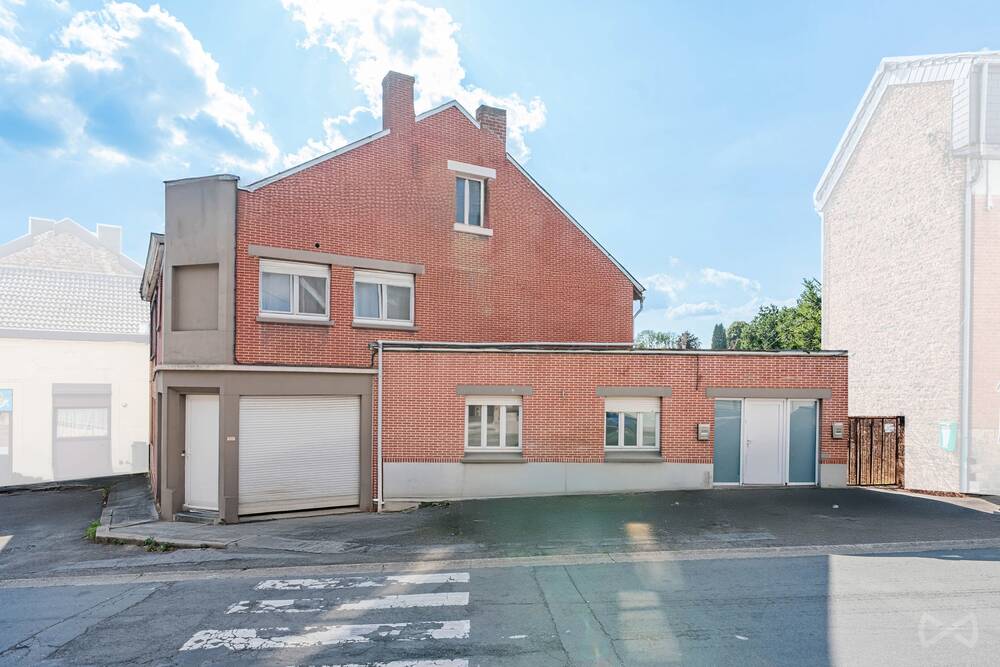 Immeuble mixte à à Grâce-Hollogne 4460 365000.00€ 8 chambres 322.00m² - annonce 543263