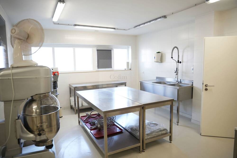 Commerce à vendre à Liège 4000 1600000.00€  chambres 200.00m² - annonce 544461