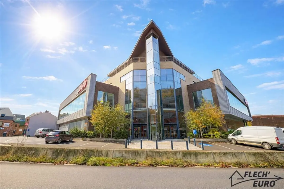 Commerce à louer à Verviers 4800 5041.00€  chambres 465.91m² - annonce 546758