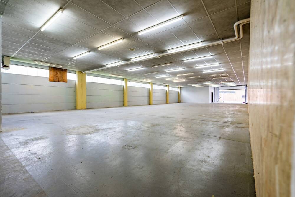 Commerce à à Barchon 4671 2100.00€ chambres 511.00m² - annonce 548334
