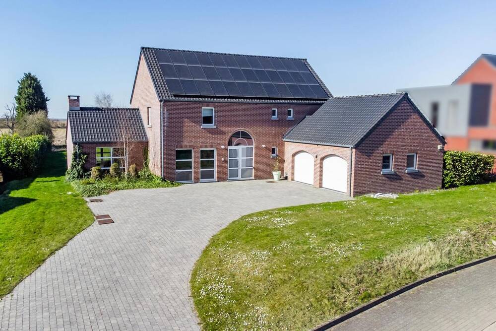 Villa à  à Juprelle 4450 675000.00€ 4 chambres 240.00m² - annonce 549183