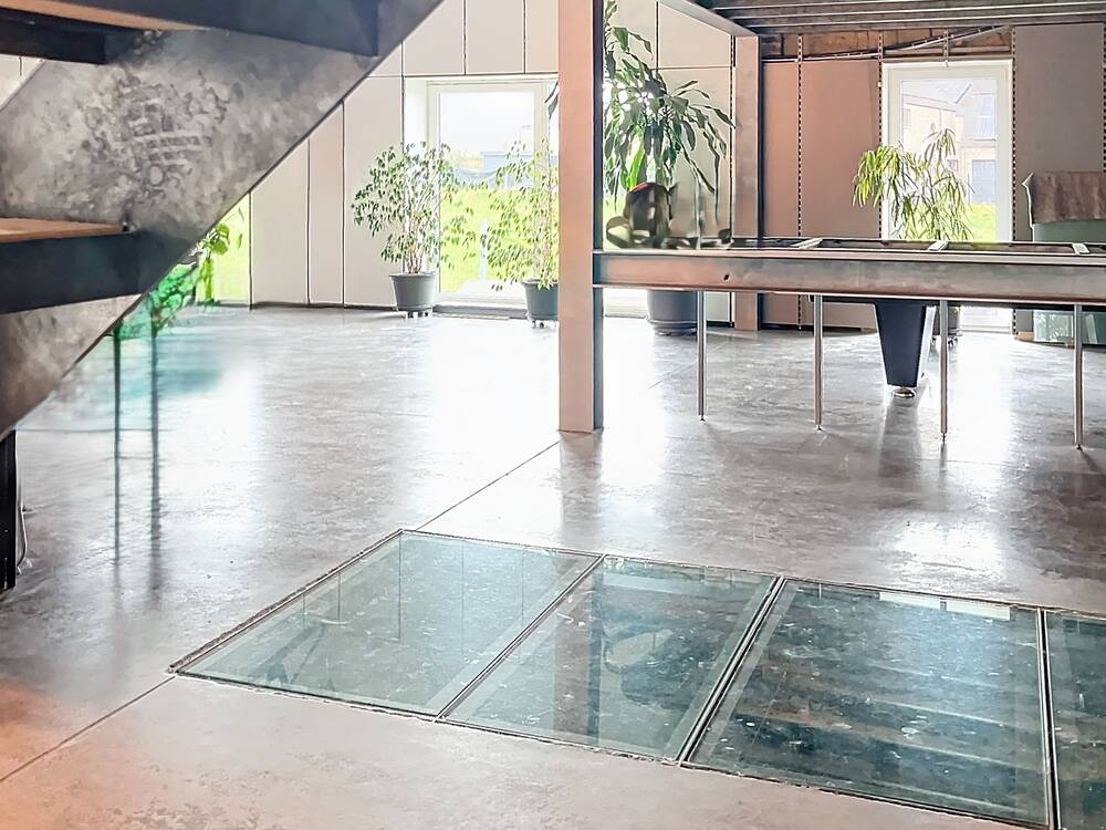 Commerce à vendre à Saint-Georges-sur-Meuse 4470 565000.00€ 0 chambres m² - annonce 550424