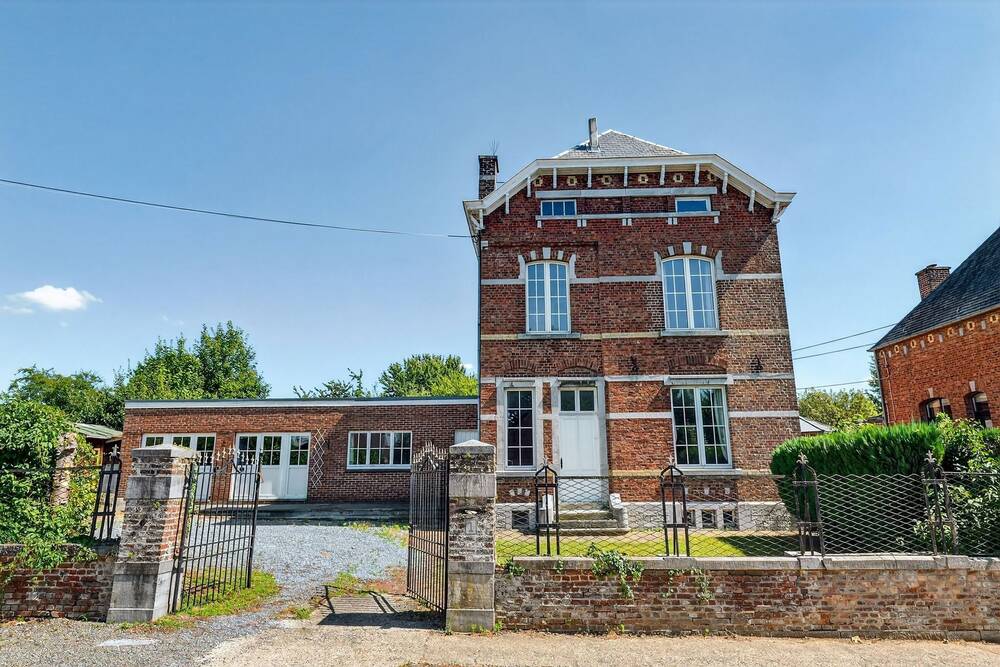 Maison à vendre à Meeffe 4219 299000.00€ 6 chambres 250.00m² - annonce 554908