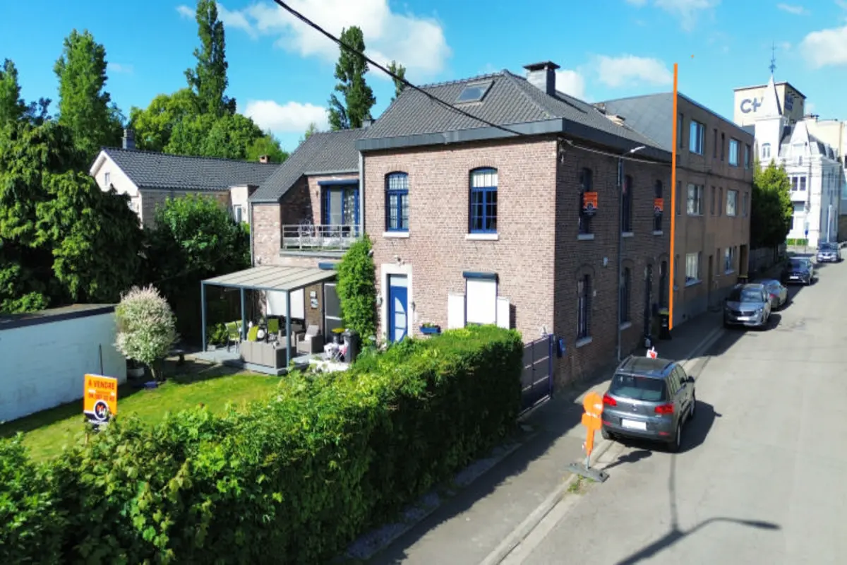 Immeuble de rapport - Immeuble à appartement à vendre à Oupeye 4680 399000.00€ 6 chambres 417.00m² - annonce 556680