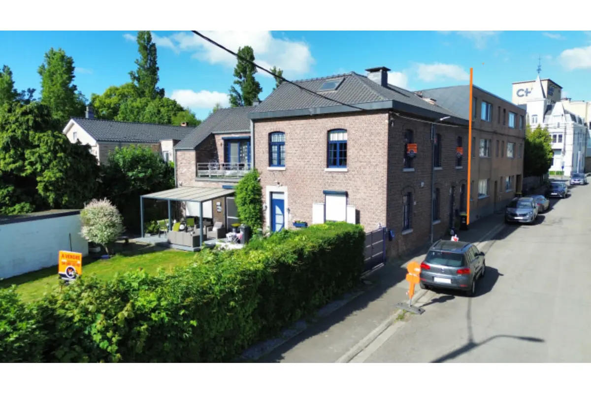 Maison à vendre à Oupeye 4680 399000.00€ 6 chambres 417.00m² - annonce 556680