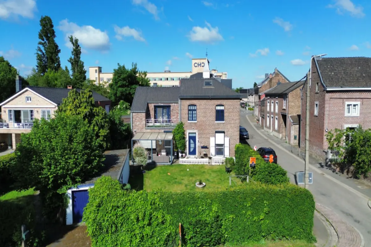 Maison à vendre à Visé 4600 399000.00€ 6 chambres 417.00m² - annonce 556679