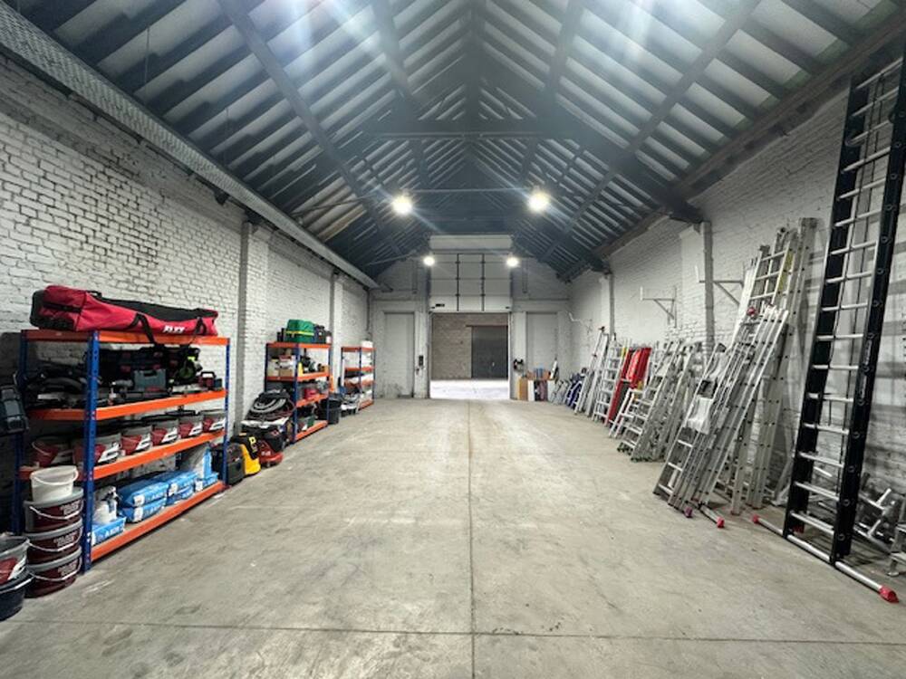 Commerce à louer à Bressoux 4020 700.00€ chambres 130.00m² - annonce 558049