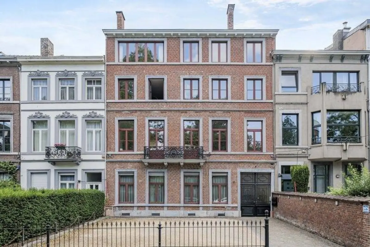 Maison de maître à vendre à Liège 4000 2450000.00€ 13 chambres 837.00m² - annonce 568170