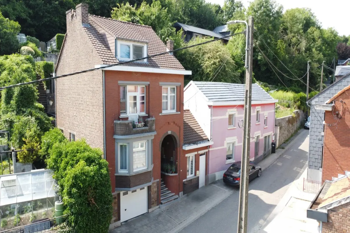Maison à vendre à Bassenge 4690 269000.00€ 4 chambres 202.00m² - annonce 570317
