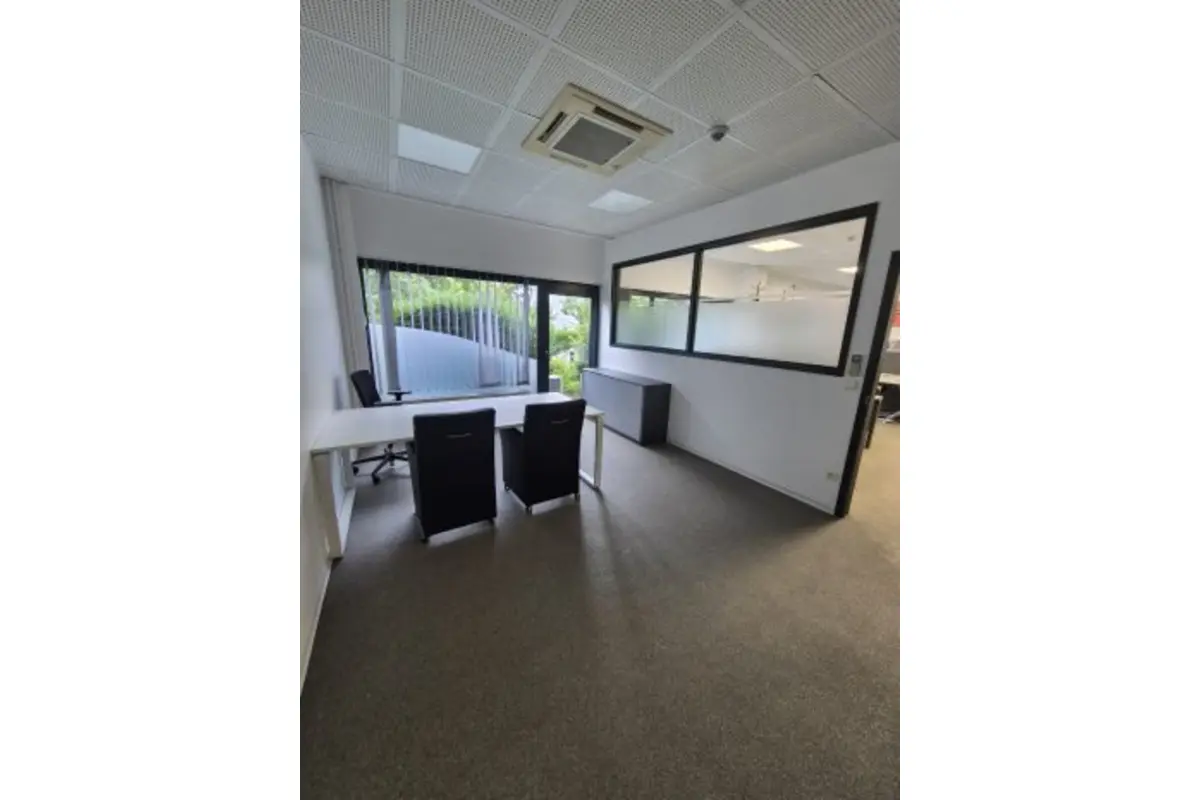 Commerce à louer à Eupen 4700 485.00€  chambres m² - annonce 575145