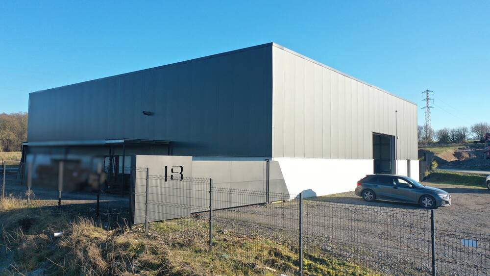 Commerce à louer à Ouffet 4590 2700.00€  chambres 325.00m² - annonce 574740