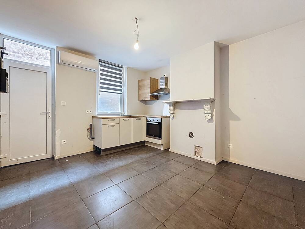 Immeuble de rapport - Immeuble à appartement à vendre à Jemeppe-sur-Meuse 4101 450000.00€ 5 chambres 200.00m² - annonce 576951