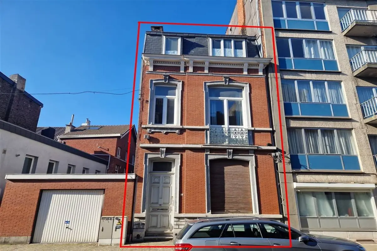 Immeuble de rapport - Immeuble à appartement à vendre à Liège 4000 265000.00€ 4 chambres 233.00m² - annonce 582657