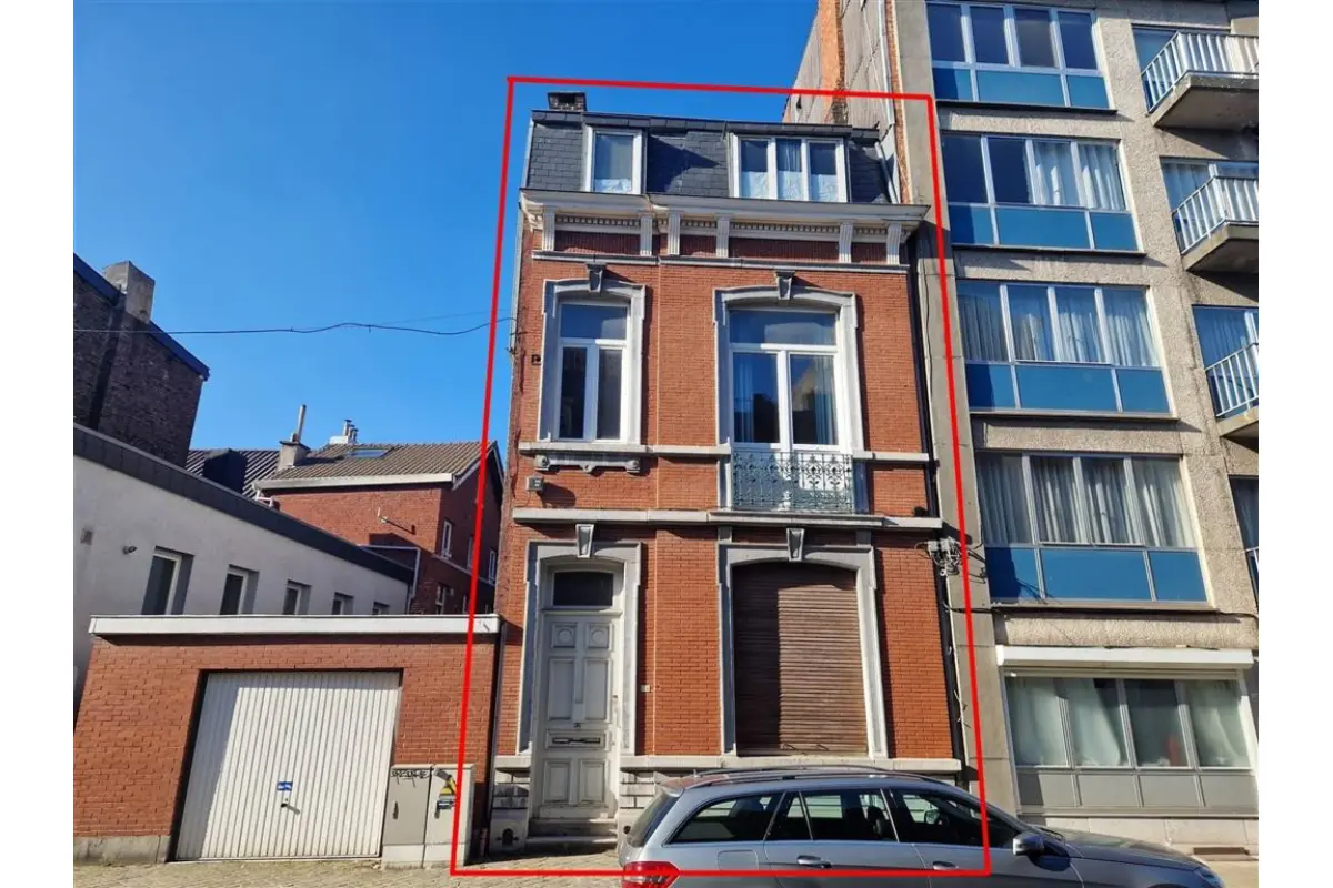 Immeuble de rapport - Immeuble à appartement à vendre à Liège 4000 265000.00€ 4 chambres 233.00m² - annonce 582657