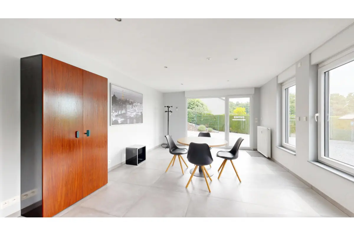 Commerce à louer à Antheit 4520 700.00€  chambres 80.00m² - annonce 581198