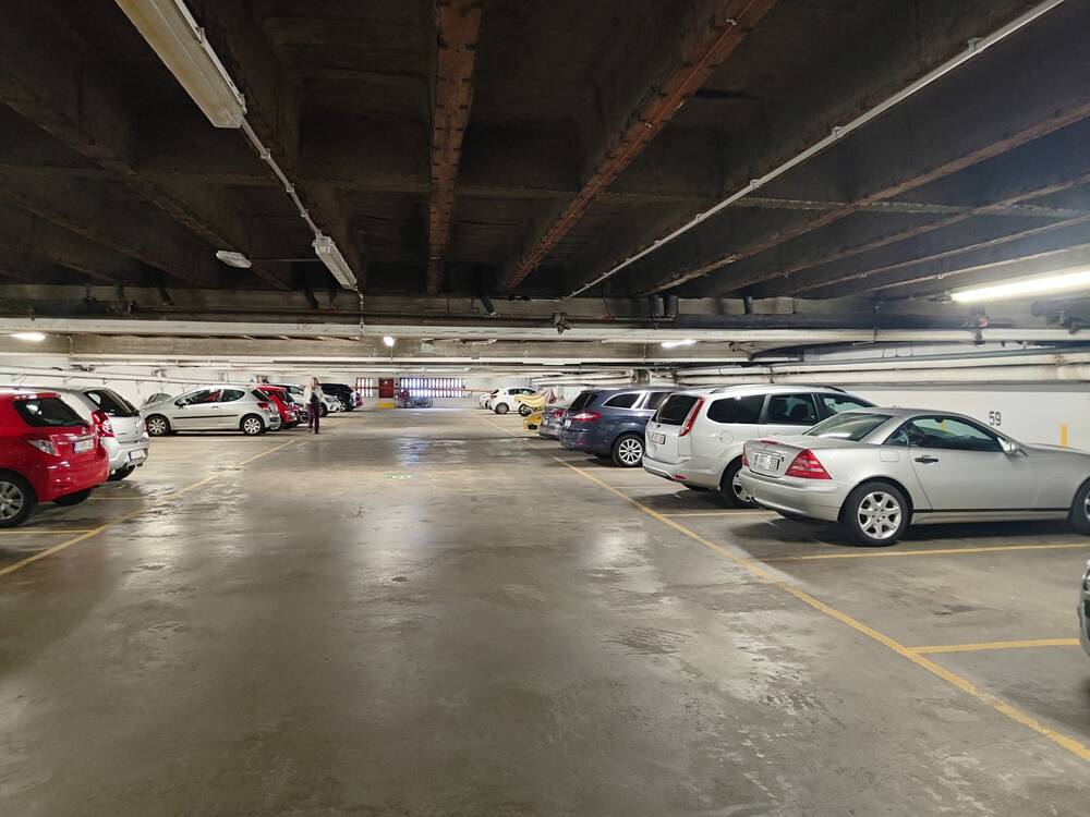 Parking à vendre à Liège 4000 12000.00€ chambres m² - annonce 583288