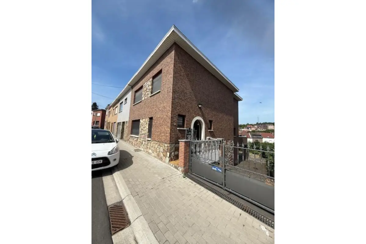 Maison à vendre à Saint-Nicolas 4420 250000.00€ 3 chambres m² - annonce 585144