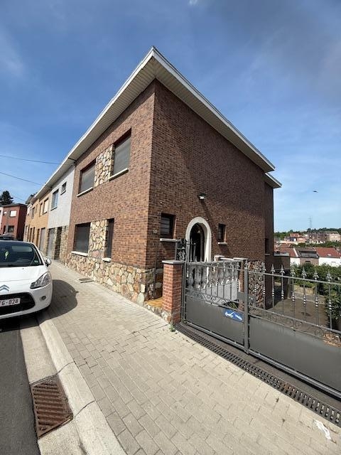 Maison à vendre à Saint-Nicolas 4420 300000.00€ 3 chambres m² - annonce 585144