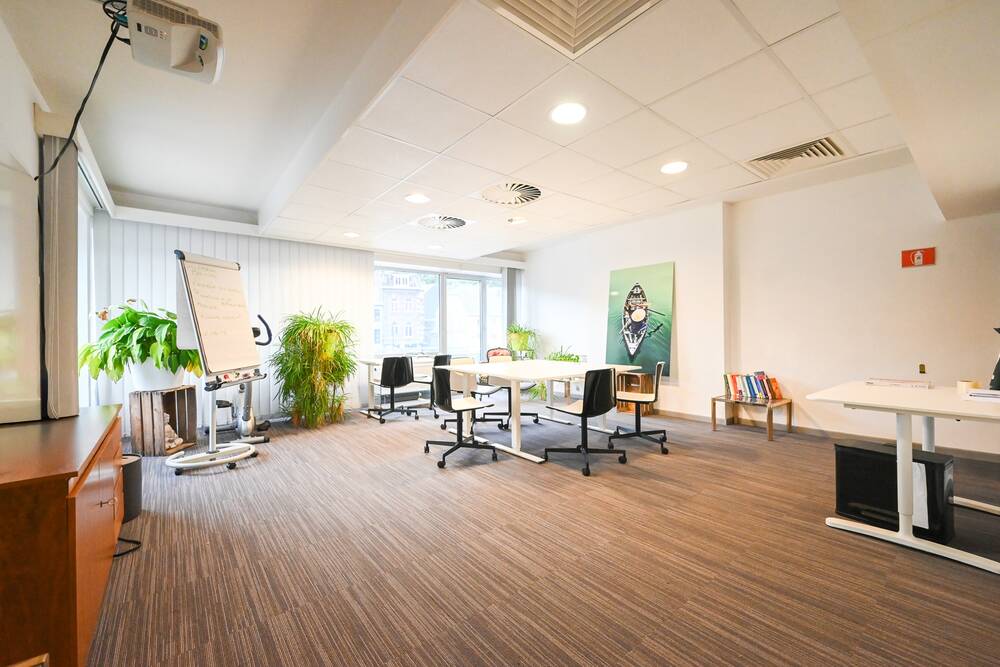 Commerce à louer à Huy 4500 1100.00€ chambres 125.00m² - annonce 587159