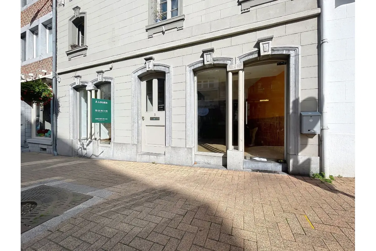 Commerce à louer à Aubel 4880 950.00€  chambres 61.00m² - annonce 587127