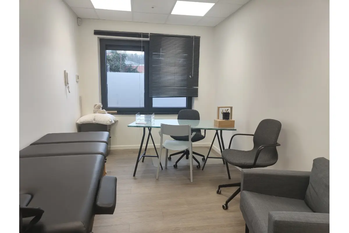 Commerce à louer à Huy 4500 350.00€  chambres 15.00m² - annonce 587156