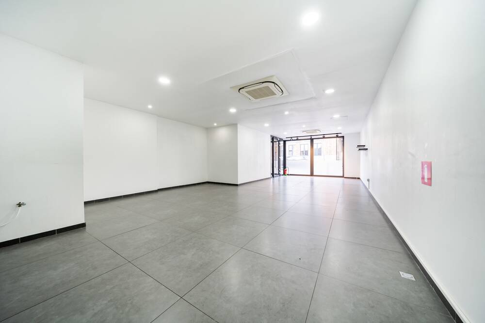 Commerce à à Herstal 4040 789.00€ chambres 63.00m² - annonce 593053