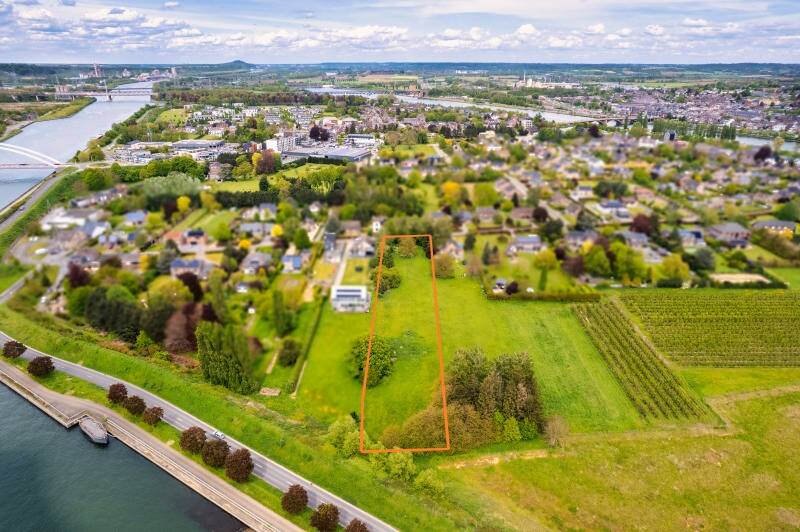 Terrain à bâtir à vendre à Hermalle-sous-Argenteau 4681 370000.00€ chambres m² - annonce 594489