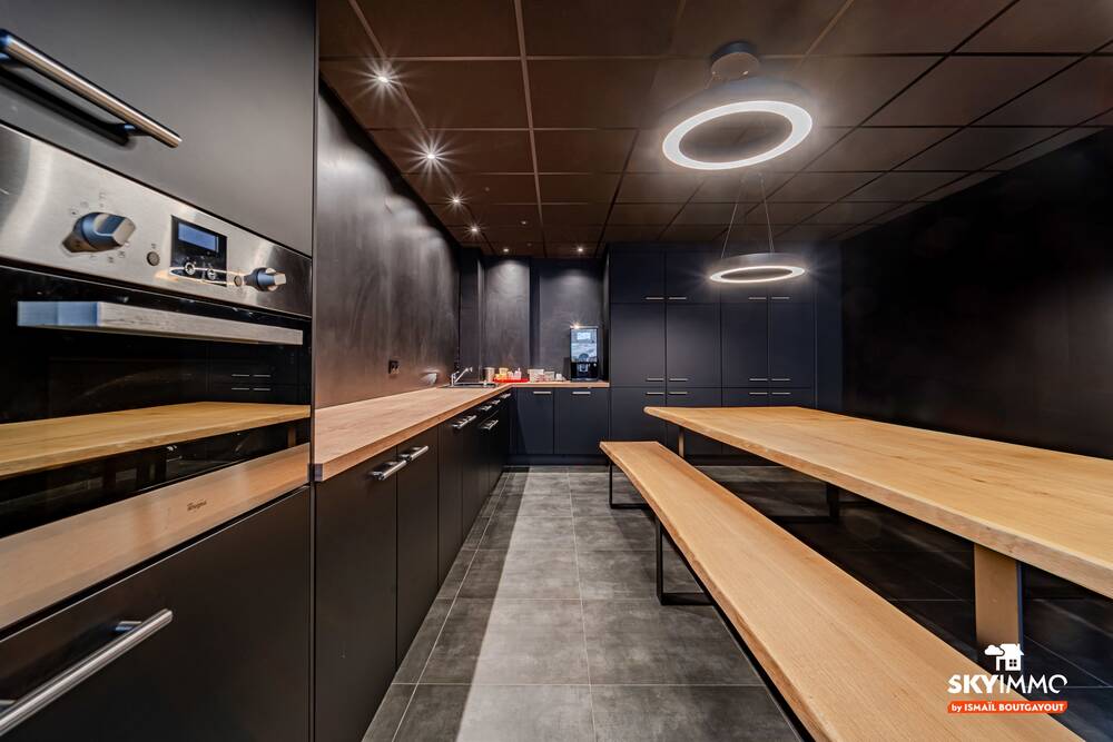 Commerce à à Liège 4000 340.00€ chambres 1.00m² - annonce 596339