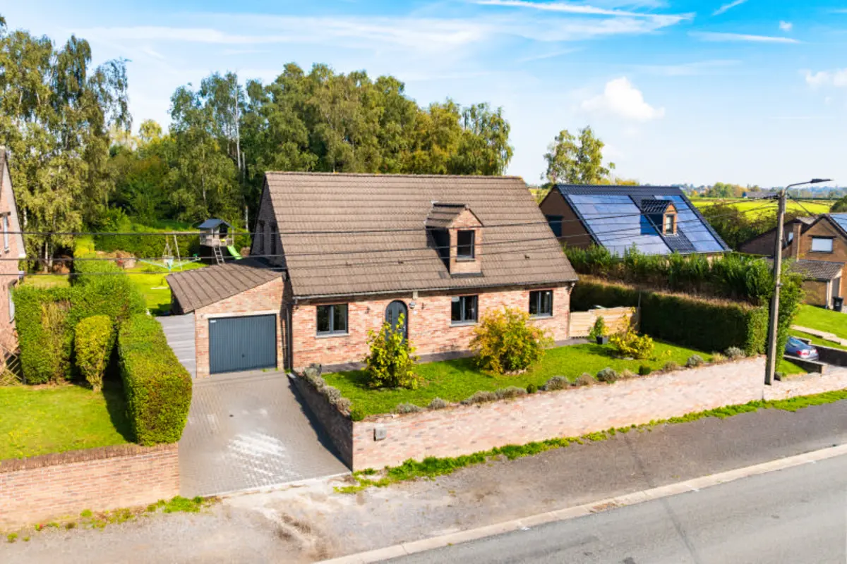 Maison à vendre à Xhendelesse 4652 345000.00€ 4 chambres 162.00m² - annonce 598664