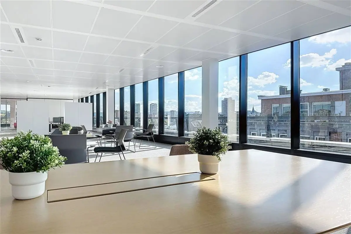 Commerce à louer à Liège 4000 4380.00€  chambres 300.00m² - annonce 599171