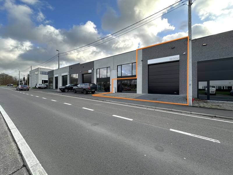 Commerce à à Barchon 4671 1600.00€ chambres 206.00m² - annonce 600517