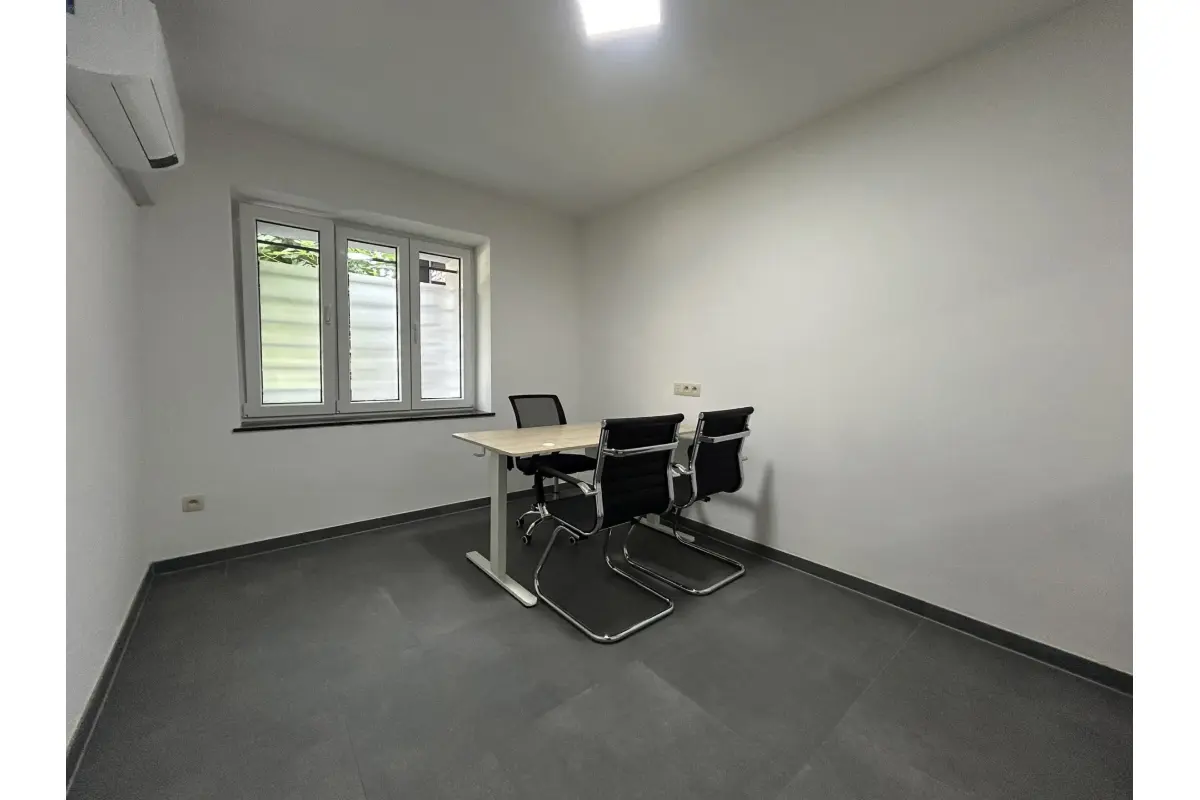 Commerce à louer à Liège 4000 450.00€  chambres 14.00m² - annonce 602281