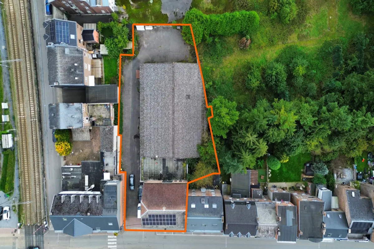 Immeuble mixte à vendre à Hamoir 4180 750000.00€  chambres 1750.00m² - annonce 608980