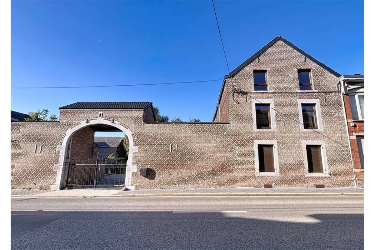 Commerce à vendre à Grâce-Hollogne 4460 1550000.00€ 22 chambres 1544.00m² - annonce 609302