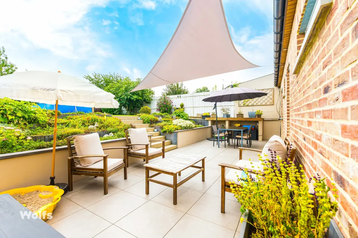 Maison à vendre à Fexhe-le-Haut-Clocher 4347 375000.00€ 4 chambres 133.00m² - annonce 613513