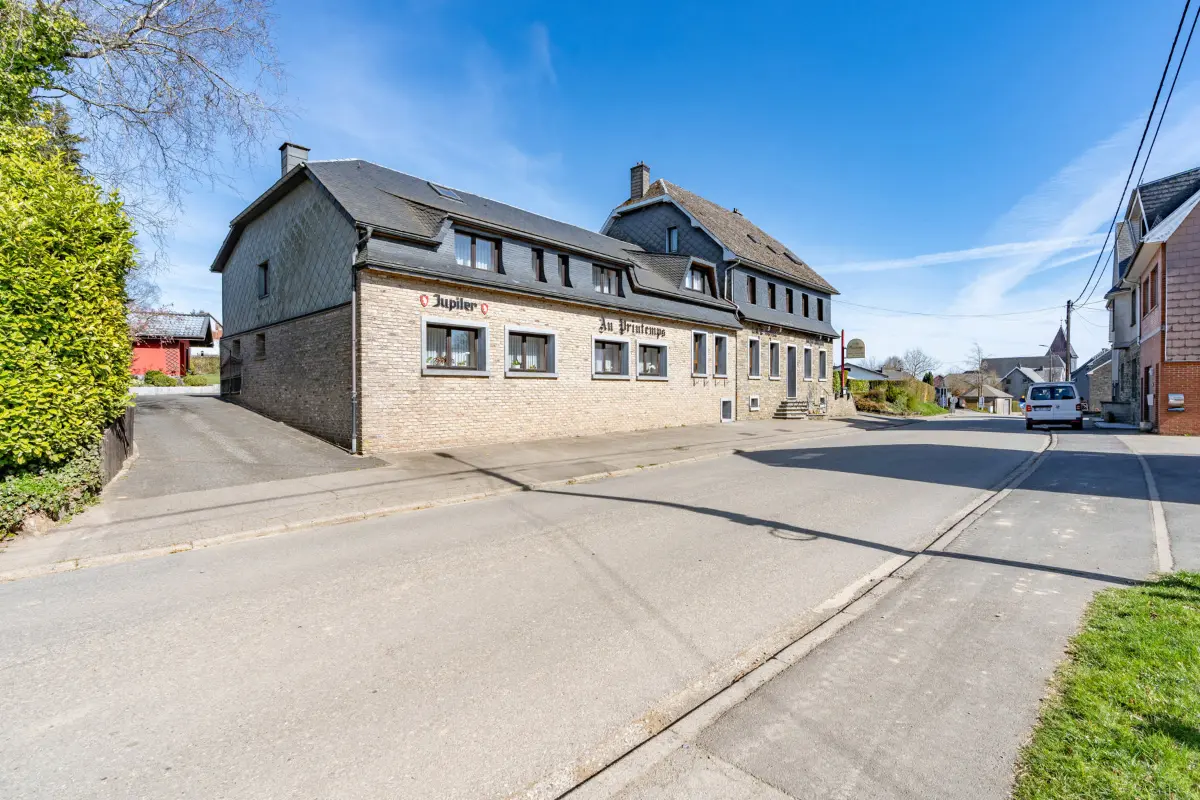 Immeuble de rapport - Immeuble à appartement à vendre à Butgenbach 4750 750000.00€  chambres 710.66m² - annonce 614569