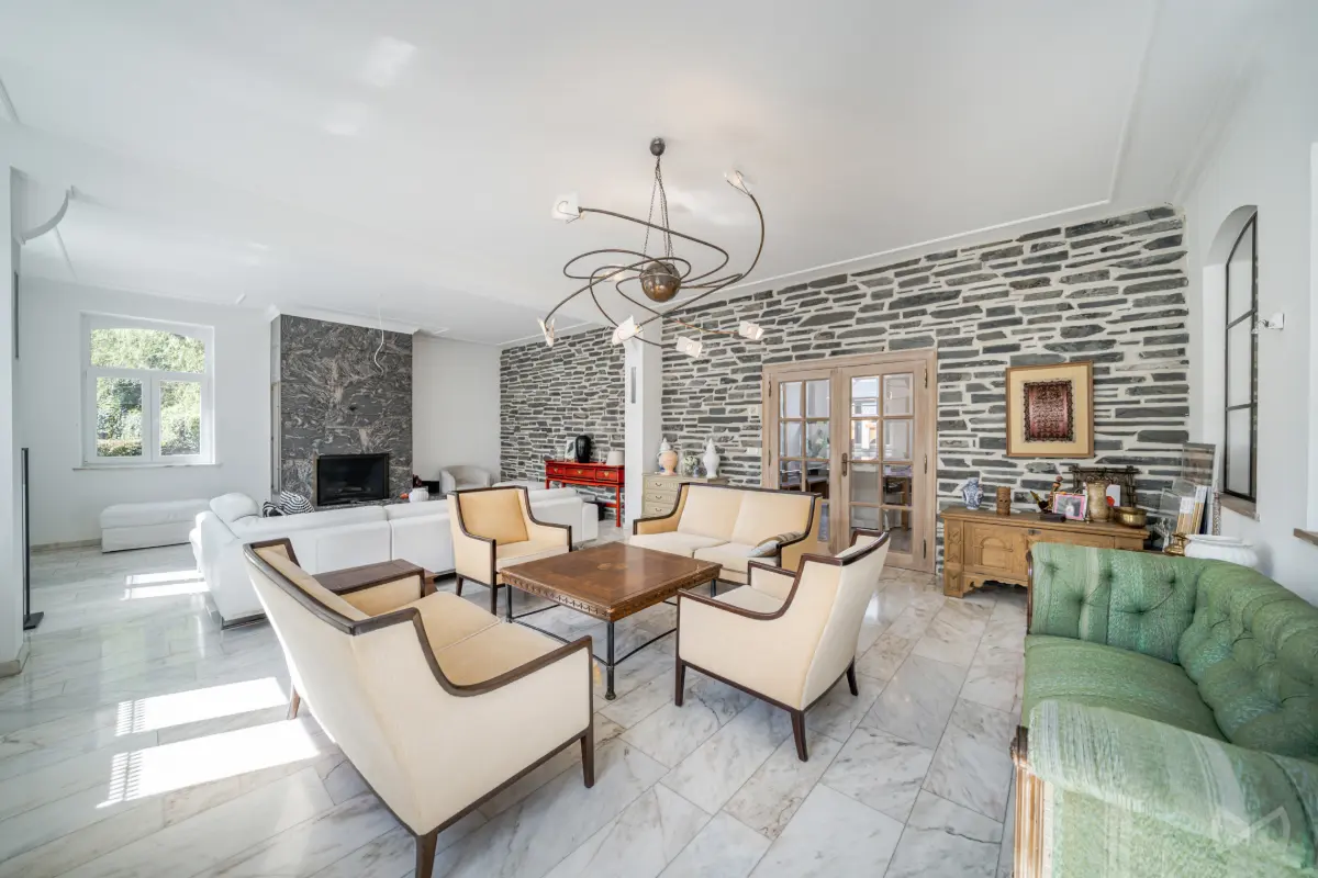 Maison à  à Jandrain-Jandrenouille 1350 990000.00€ 7 chambres 550.00m² - annonce 615202