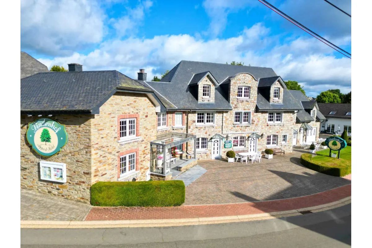Maison à vendre à Butgenbach 4750 690000.00€ 16 chambres 466.26m² - annonce 615651