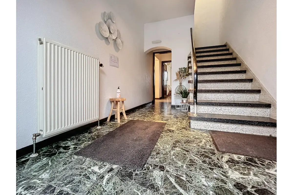 Commerce à louer à Ayeneux 4630 700.00€  chambres 70.00m² - annonce 615621