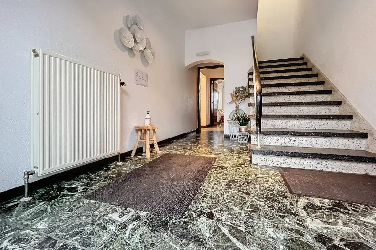 Commerce à louer à Ayeneux 4630 700.00€  chambres 70.00m² - annonce 615621