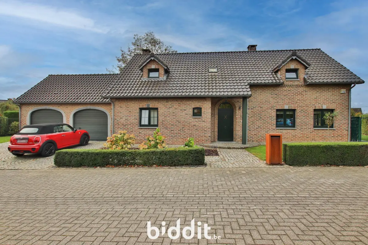 Maison à vendre à Hermée 4680 325000.00€ 4 chambres 284.00m² - annonce 615415