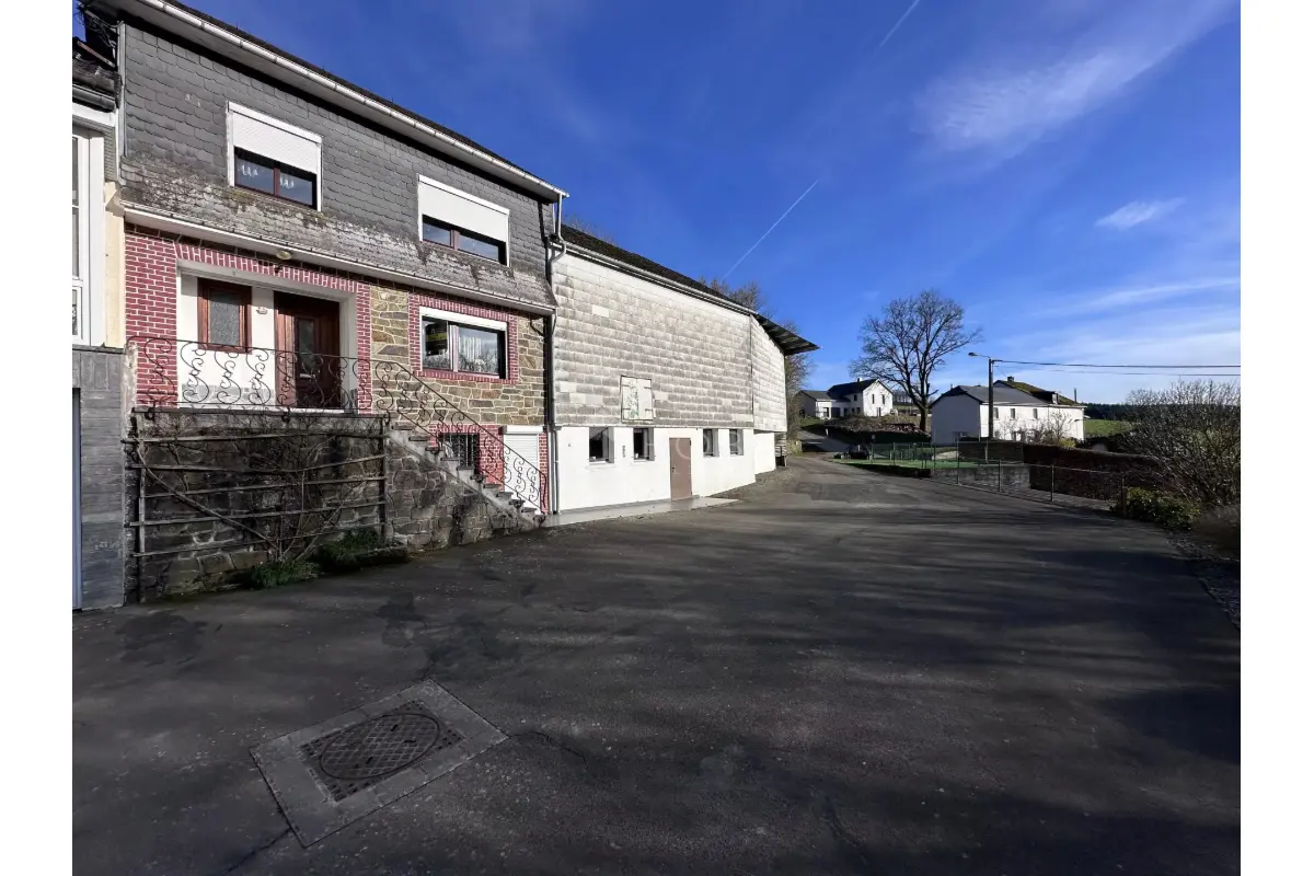 Maison à vendre à Burg-Reuland 4790 165000.00€  chambres 100.00m² - annonce 738220